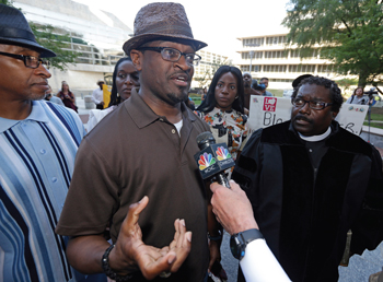 jonathan_ferrell_protest08-18-2015.jpg